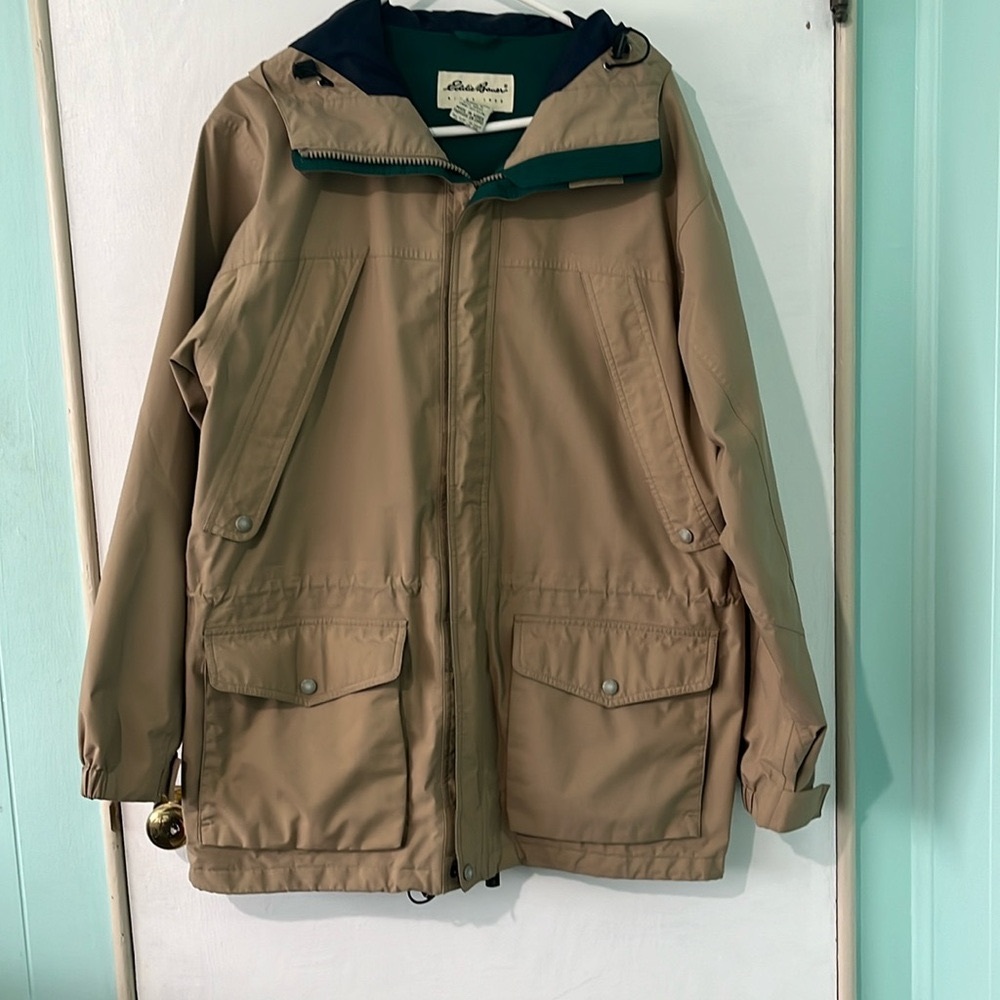 Eddie Bauer / men’s / mountain Parker / size L